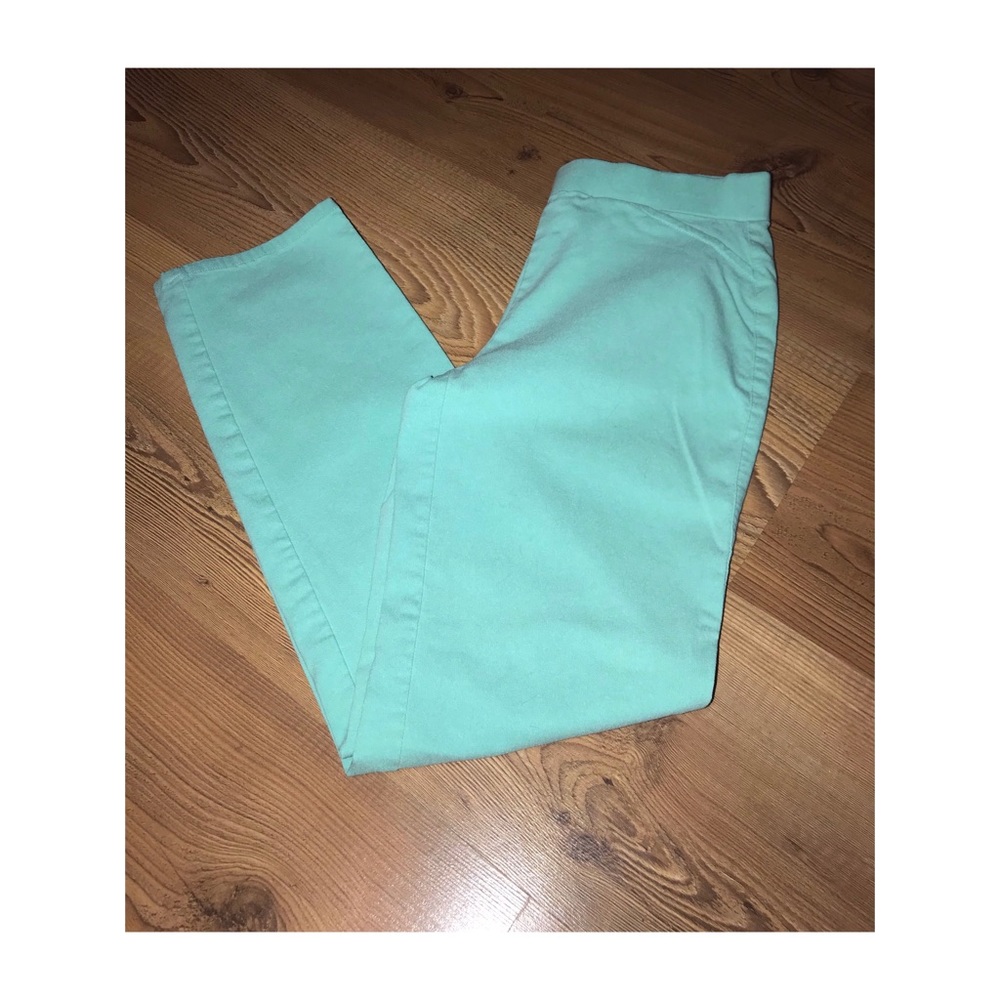 Joe B.’s Capris in light blue/turquoise
